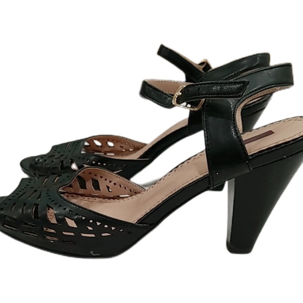 Left and Right Black High Heel Sandals - size 8